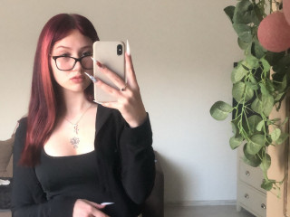 uwunika18 - Ich liebe es zu singen, zu tanzen, Videos zu machen und zu wandern. - Ich liebe es, meinen Körper zu verwöhnen und mich wohlzufühlen. Ich hoffe, dass Sie mir dabei so oft und so oft wie möglich helfen. - Alter: 18 / Widder - Alter: 163 / schlank - Geschlecht: weiblich - Ausrichtung: bisexuell - Haare: rot / mittellang - Piercing: keins - Alter: C - Hautfarbe: weiss - Augen: braun - Rasur: teilrasiert